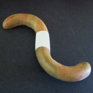 1930s Brooch Parquetry Wood & Celluloid, Vintage Curved Squiggle Geometric Bar Pin