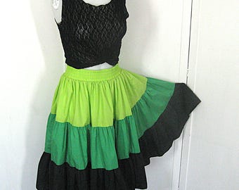 Vintage Circle Skirt Green & Black Tiered Color Block, Elastic Waist, Hidden Pockets, Made In US, Large