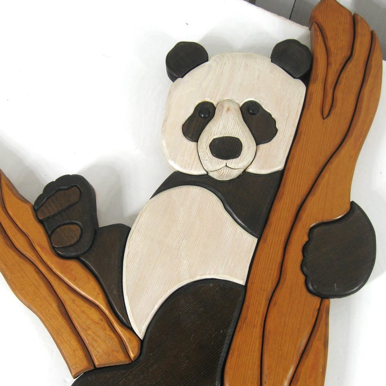 Vintage Wood Panda Bear Wall Hanging 3D Inlaid Intarsia Art 1990s, Large 22.5 x 14" bild 4