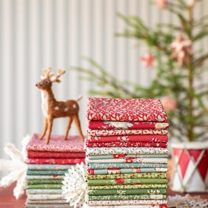 Tilda Merry Little Christmas Collection Fat Quarter Bundle