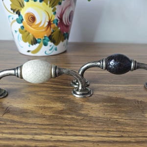 Tiradores de cajón de cerámica vintage – Tono peltre, mármol, acabado craquelado (juego de 2)