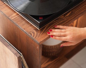Rustiek platenspelerstation, massief houten vinylplatenopberger, grote platenspelerstandaard