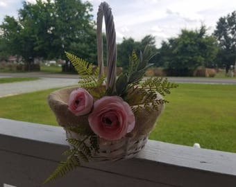 amelie white wash shabby chic country rustic country burlap whitewashed flower girl basket with blush pink rannuculus and fern girl basket etsy amelie white wash shabby chic country rustic country burlap whitewashed flower girl basket with blush pink rannuculus and fern girl basket etsy