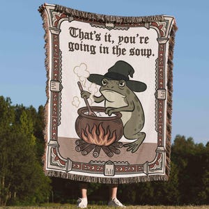 Frog Blanket Funny Goblincore Medieval Tapestry for Quirky Home Decor Woven Throw Blanket imagem 1