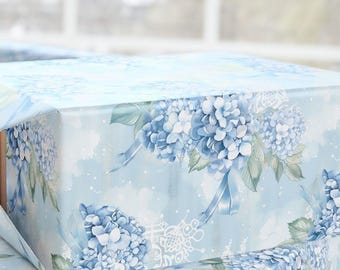 Papel de regalo floral con hortensias azules / Rollo de papel de regalo botánico