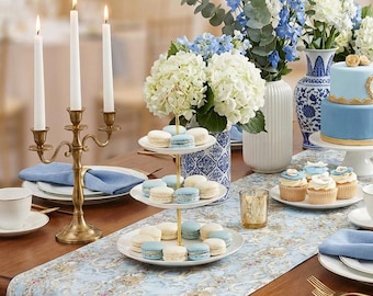 Caminho de mesa vintage com estampa floral damasco, decoração de jantar Grandmillennial, toalha de mesa vitoriana com toque melancólico, roupa de mesa de luxo com estampa botânica cottagecore.