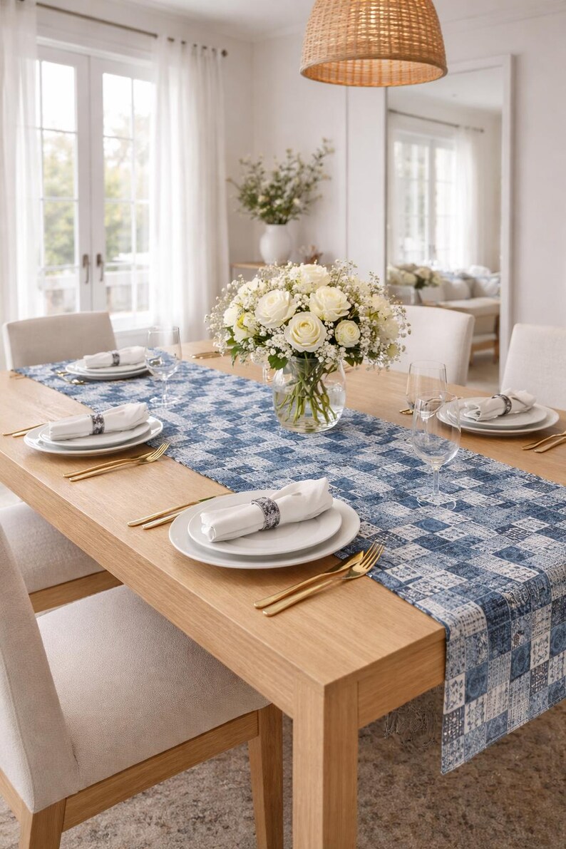 Caminho de mesa com estampa patchwork azul | Azulejo xadrez em denim índigo imagem 7