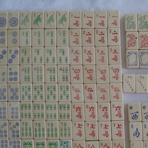 Mahjong tiles, vintage, rare, light wood color, light weight, 32mmx21mmx12mm, replacement, crafting, lot of 12 tiles. image 1