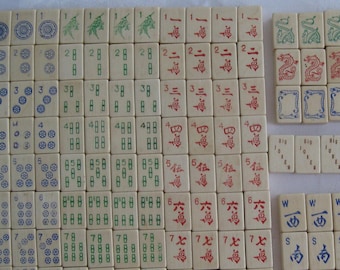 Mahjong tiles, vintage, rare, light wood color, light weight, 32mmx21mmx12mm, replacement, crafting, lot of 12 tiles.