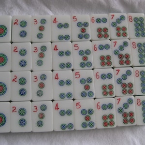 Mahjong trelagers vintageplattor, vit-klar-grön, 145 plattor bild 3