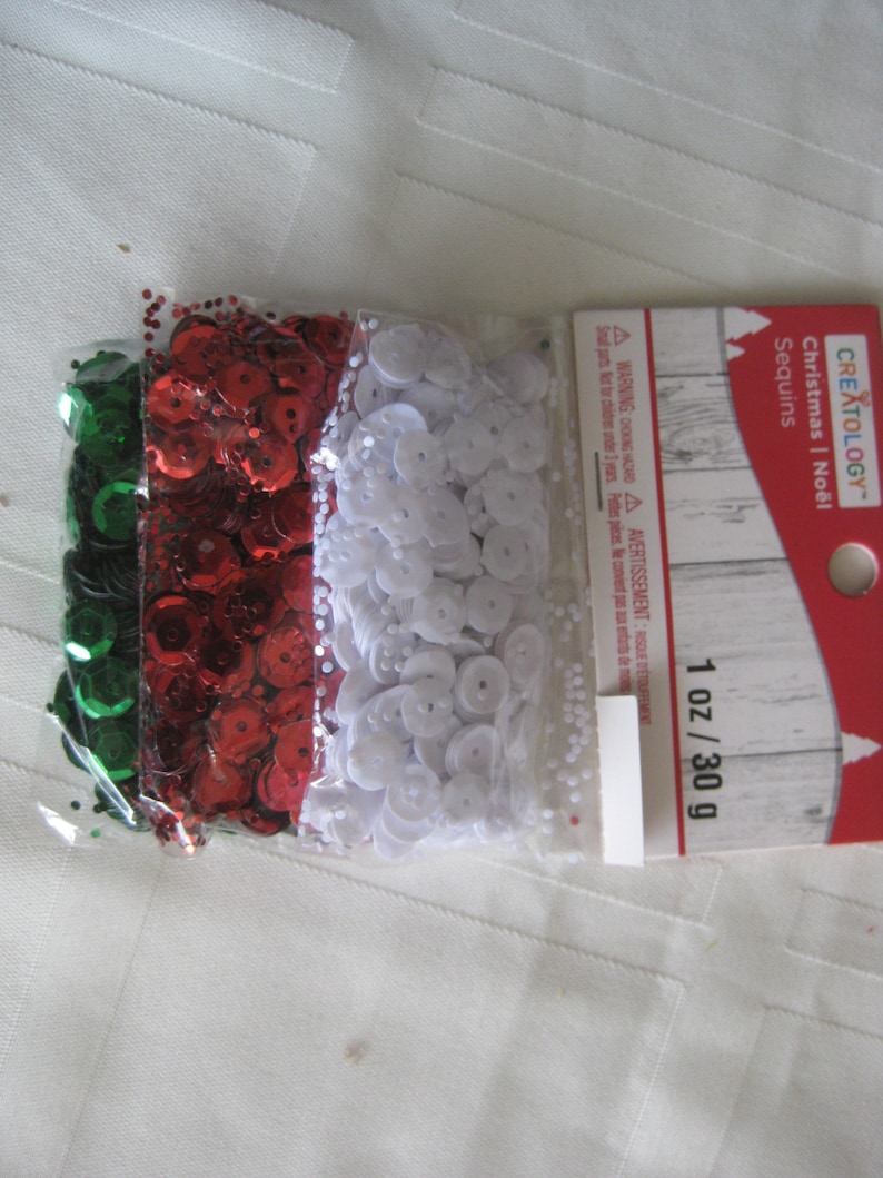 red kids crafts 1 oz 10 mm collage card making scrap booking sewing white and green Christmas colors sequins Holiday craft supply