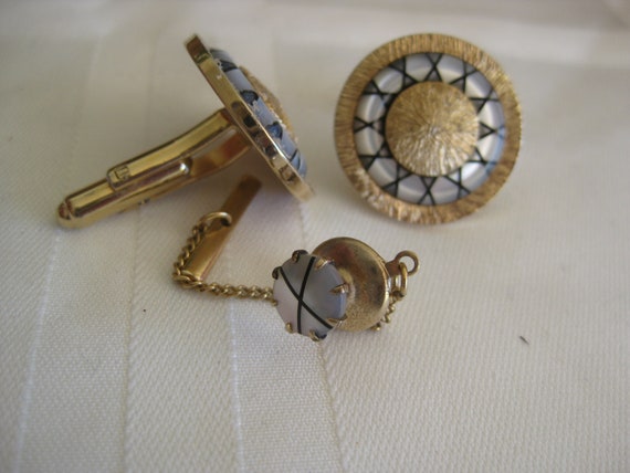 Cuff links and tie clip set, gold tone with white… - image 1