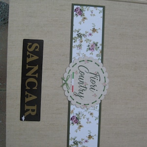 Wallpaper samples book, Fiori Country by Sancar 98 samples of wonderful designs and colors. Great craft supply, dollhouse decor, mixed media