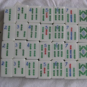 Mahjong trelagers vintageplattor, vit-klar-grön, 145 plattor bild 2