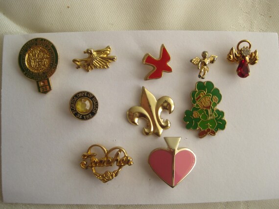 Instant collection of 10 different lapel pins, co… - image 1
