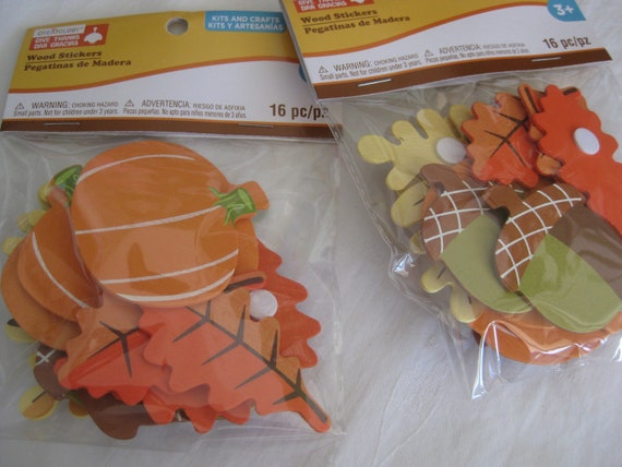 Craft Embellishments: Wooden Banners - 16pc Craft Embellishments: Wooden Banners - 16pc