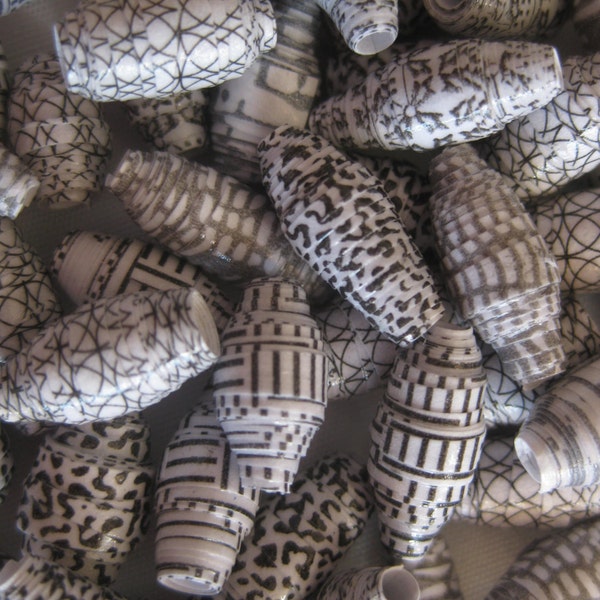 Mini B&W paper beads, hand rolled, jewelry making, garlands, other crafts, 35 beads