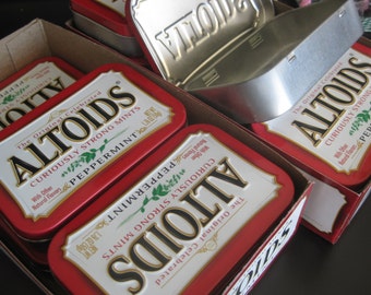 Empty tins ("Altoids"), for storing, crafting, fishing, beading, "shopkins" storing, other uses 12 pc.