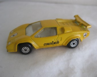 Vintage 1985 Matchbox Lamborghini Countach LP 500 S Model Die-cast