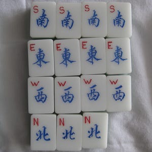 Mahjong trelagers vintageplattor, vit-klar-grön, 145 plattor bild 5