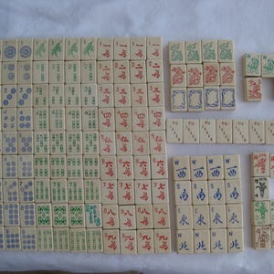 Mahjong tiles, vintage, rare, light wood color, light weight, 32mmx21mmx12mm, replacement, crafting, lot of 10 tiles.