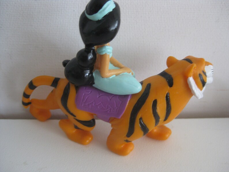 Lot of 4 Figurines From Aladdin, Jasmin & Tiger, Aladdin W Abu and a ...