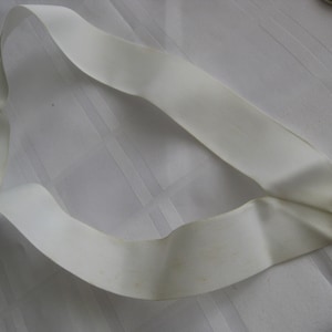 Neck drapes for medals, grosgrain 1.5" ribbons, with ring to attach medal. 28" circumference. White, Lot of 5 pcs