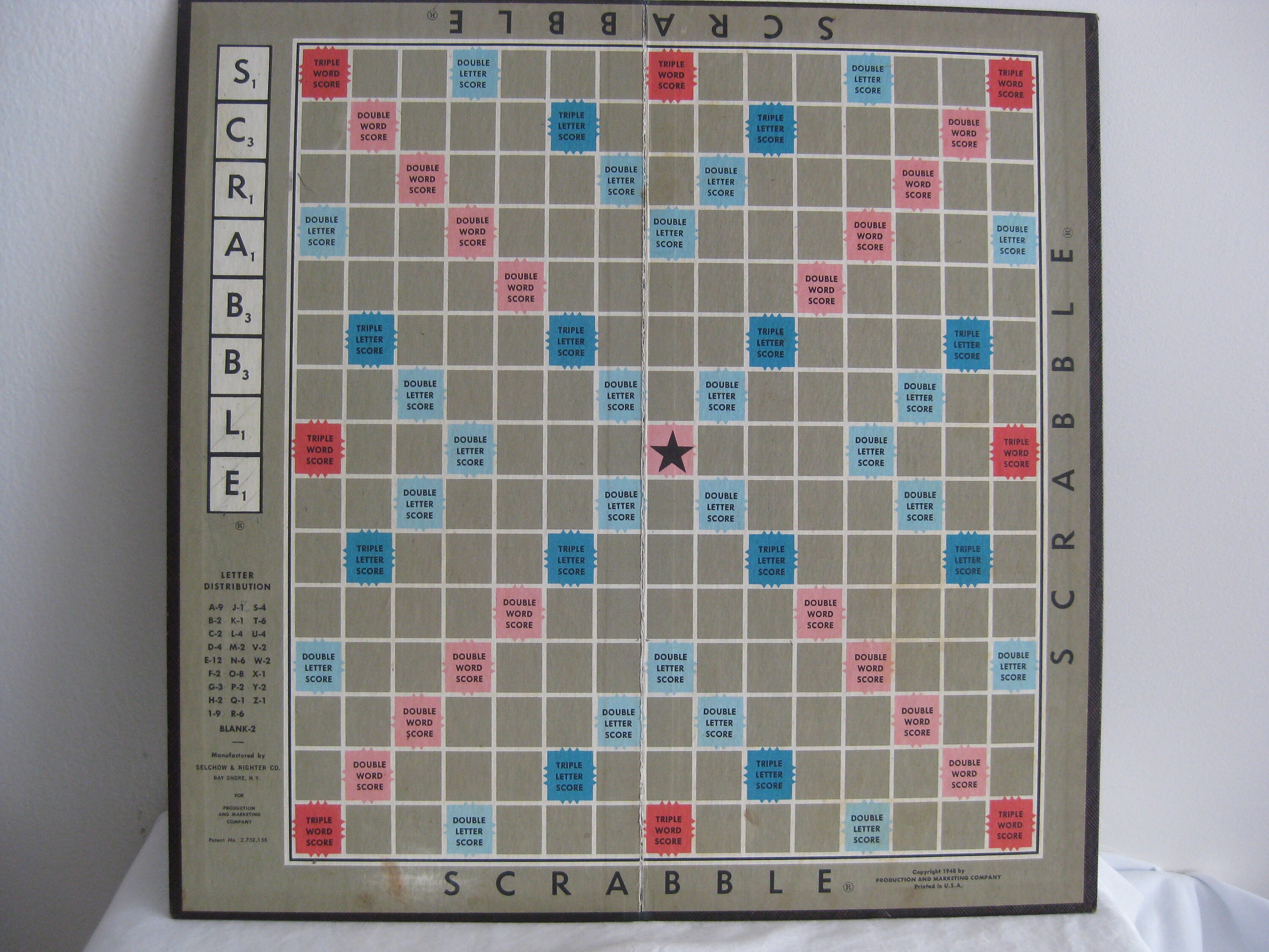 Jeu de plateau Scrabble (version française)