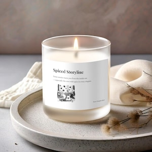 Gekruide verhaallijn | Pumpkin Spice Candle voor schrijvers en boekenliefhebbers | Gezellige bureausfeer | Sojawas, houten lont, matglazen kaars