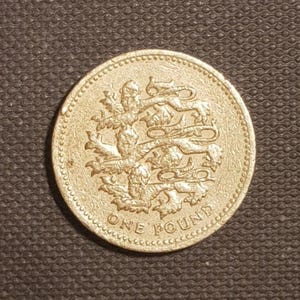 イギリス　1ポンド ピエフォー　1997年 イギリス 1ポンド ピエフォー 1997年 時代から探す | VICTORIA COIN