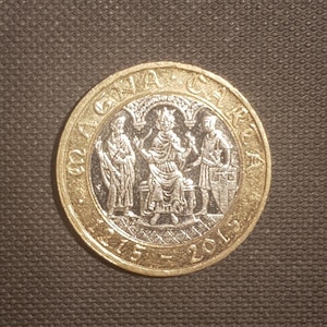 Two British Pounds 2 Pounds 2015 Coin England Great Britain Collectible