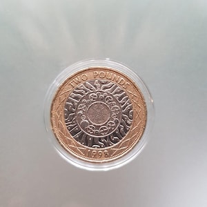 Collectible, Two British Pounds 2 Pounds 1998 Coin England Great Britain Collectible