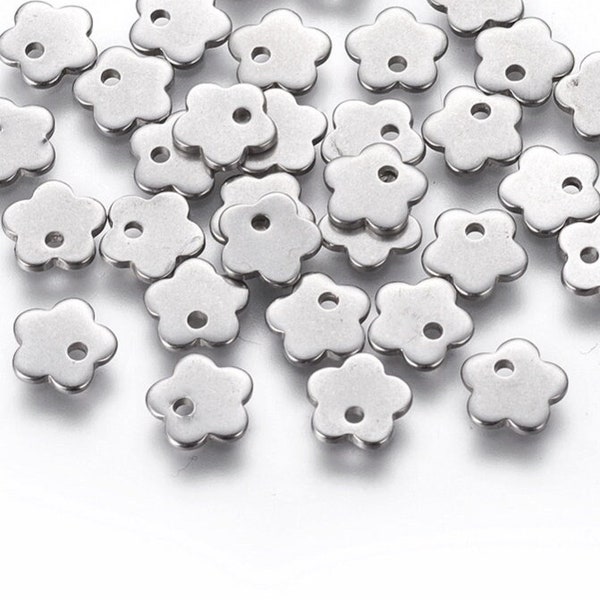 Tiny flower charms stainless steel hypoallergenic charms 10pcs