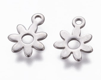 10 silver daisy charms, Small stainless steel charms, Flower pendants for jewelry making