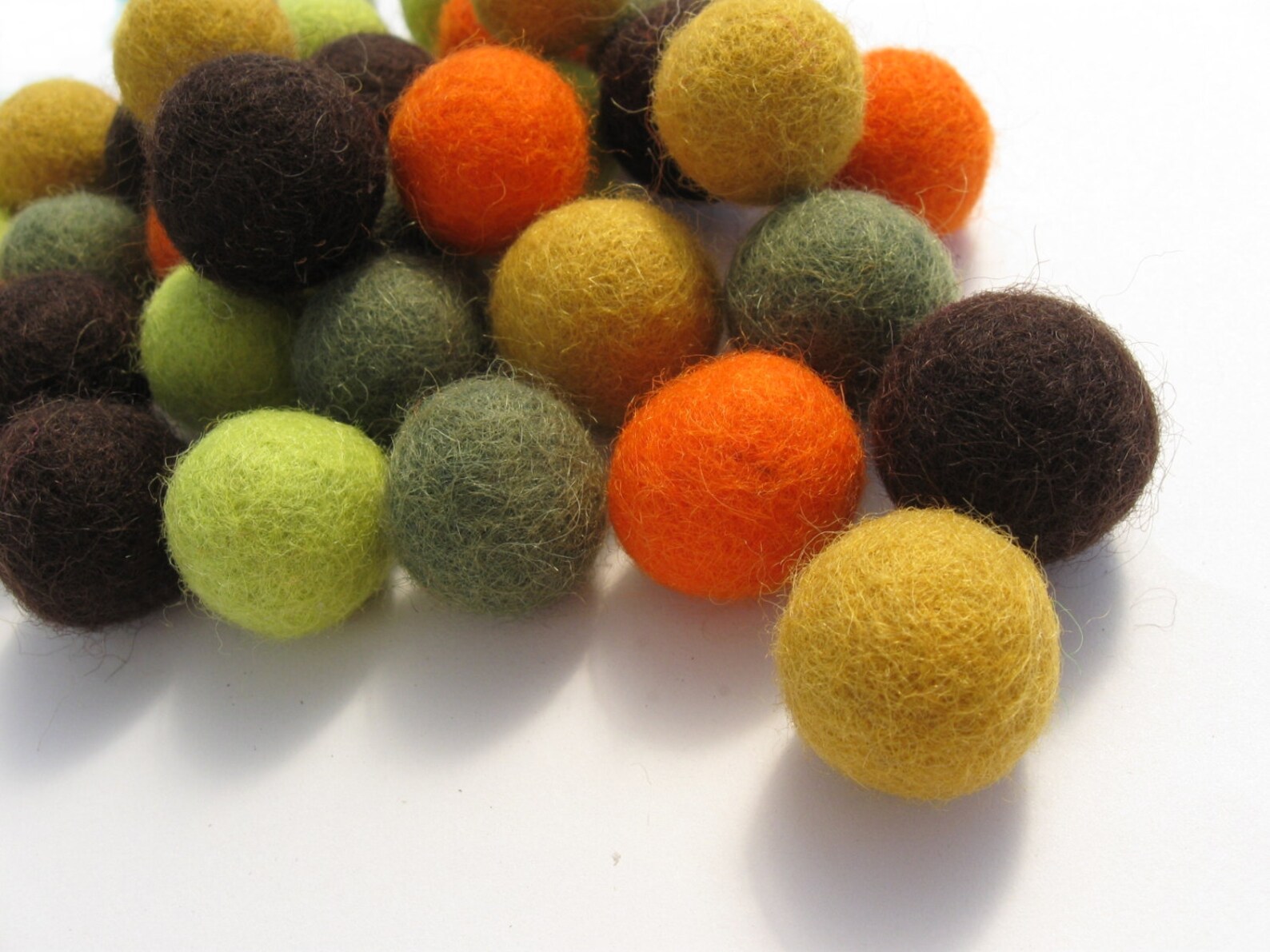 Felted Balls 2cm Fall Colors Mix 35 Pure Wool Beads Etsy Canada
