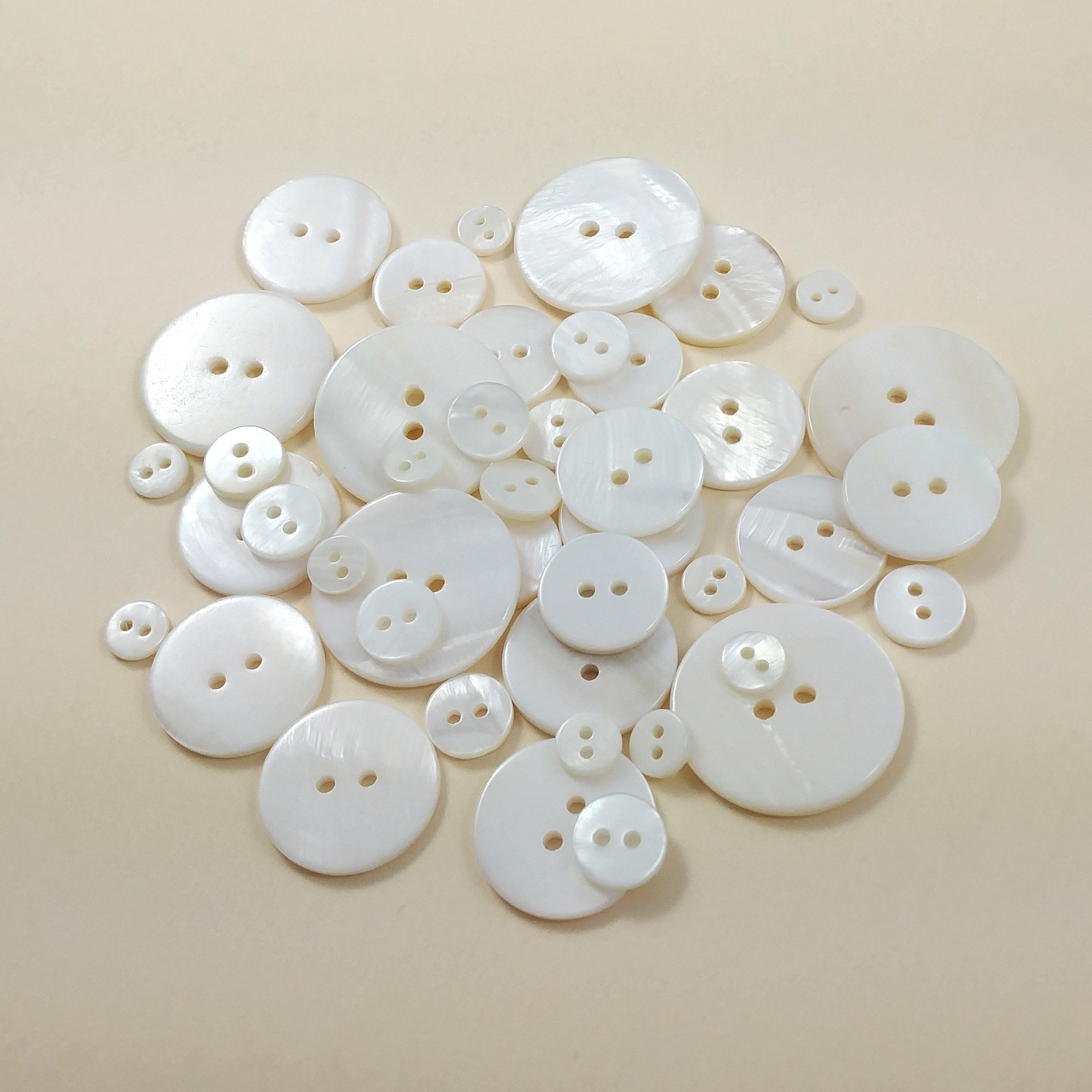 【SAENGIN STUDIOS】Mother-of-Pearl Button Cotton Velvet Hand il_fullxfull.3729310343_774r.jpg