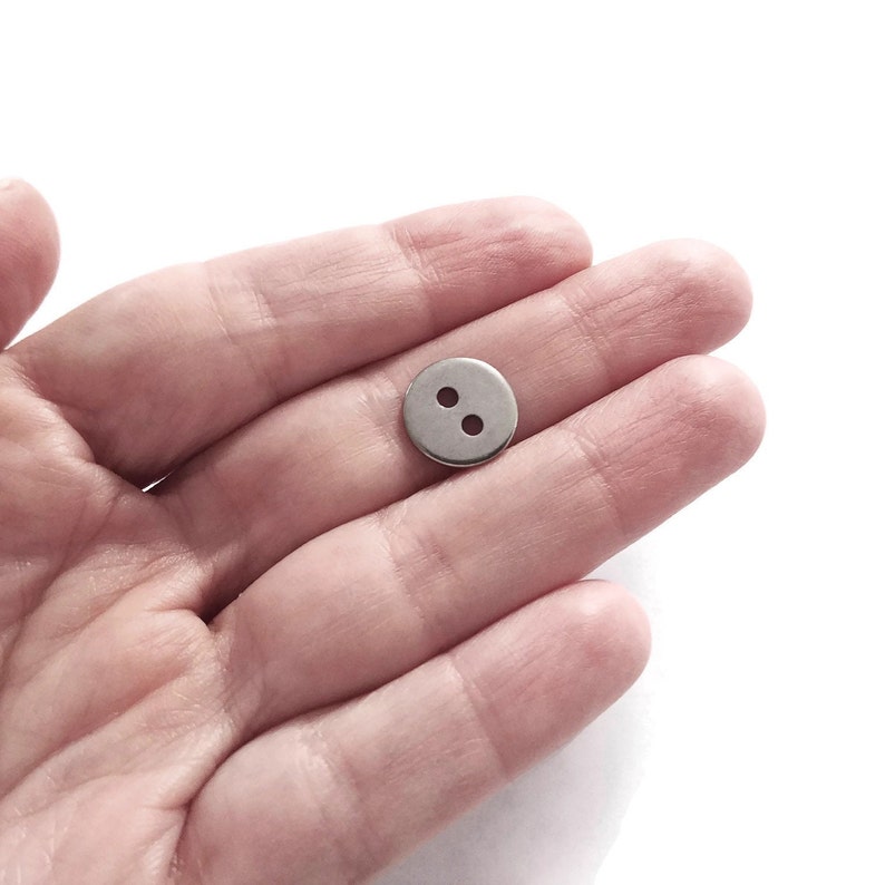6 silver metal buttons, Stainless steel buttons or clasps, Round buttons 12mm afbeelding 2