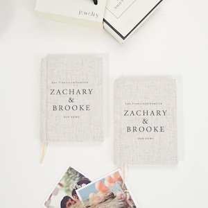 Custom Linen Wedding Vow Books Set, Personalized Vow Books Wedding, Wedding Ceremony Vow Booklets, Couple Engagement Gift for Bride Groom