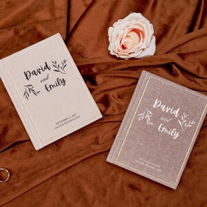 Personalized linen wedding vow books set of 2, custom elegant wedding ceremony booklets, bride and groom gift for weddings or engagements