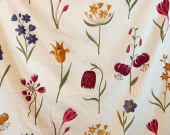 Kinnamark Floral Curtain Panel: Vintage Swedish Botanical Print (52”W x 78.7 “L)