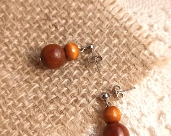 Pendientes minimalistas de madera, joyería reciclada y sostenible