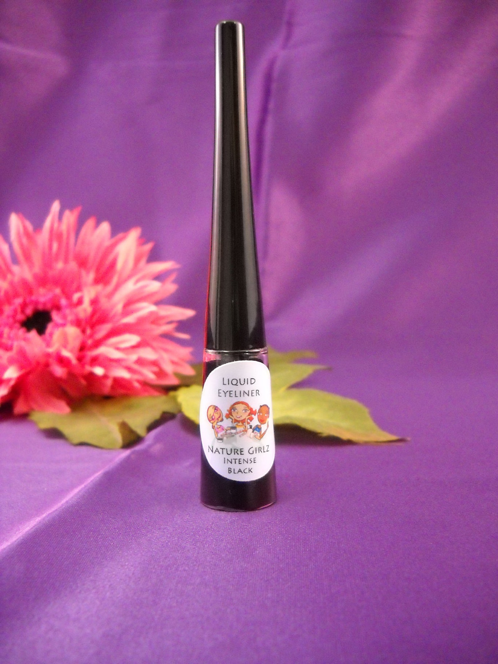 Non Toxic Liquid Eyeliner With Felt Tip Brush Applicator Organic and