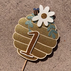 Bee Cake Topper I Customizable I Beehive Cake topper for birthdays