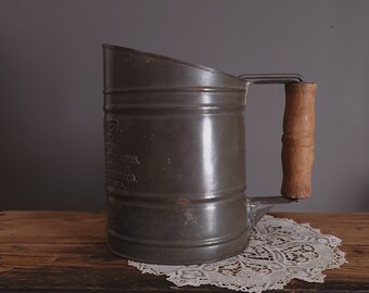 antique sifter, Barker's Patent handheld shaker flour sieve made in the USA - Victorian primitive country kitchen display