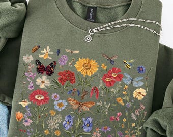Wildflowers Sweatshirt, Flower Crewneck Sweatshirt, Floral Sweatshirt For Women, Flower Lover Sweatshirt, Flowers Hoodie, Women Gift