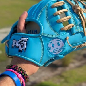 DC3 Customizable Baseball Glove