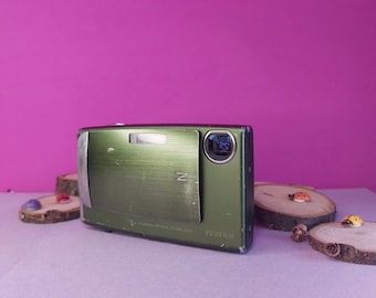 Cámara digital Fujifilm Z10fd verde - Digicam Y2K - Totalmente funcional y probada