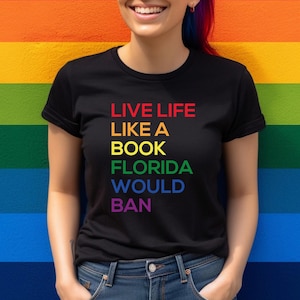Funny LGBTQ Pride T-Shirt: Live Life Like A Book