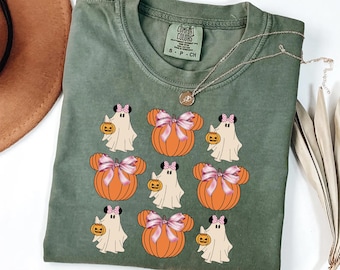 Comfort Colors® Minnie Ghost Halloween T-shirt, Disney Halloween Pumpkin Shirt, Girls Disneyland Vacation Trip 2026 Tee, WDW Tour Gift