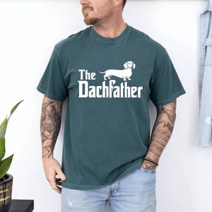 The Dachfather Comfort Colors Shirt,Dachshund Dad Shirt,Wiener Dog Shirt,Father's Day Dachshund Dad Gift Tshirt,Dachshund Dog Owner Men Tee bild 2
